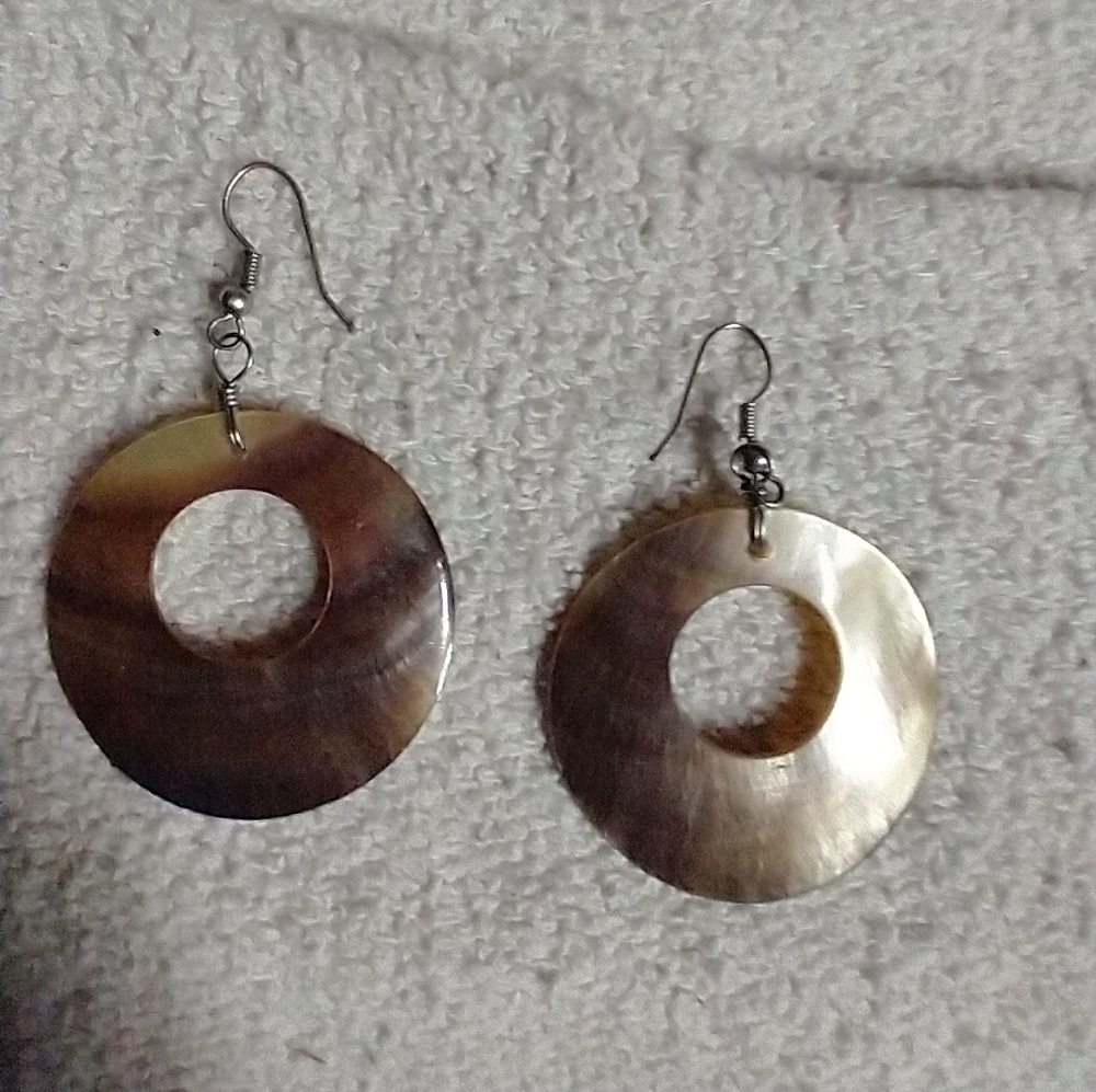 Large shell 🐚 earrings wire - Picture 2 of 3